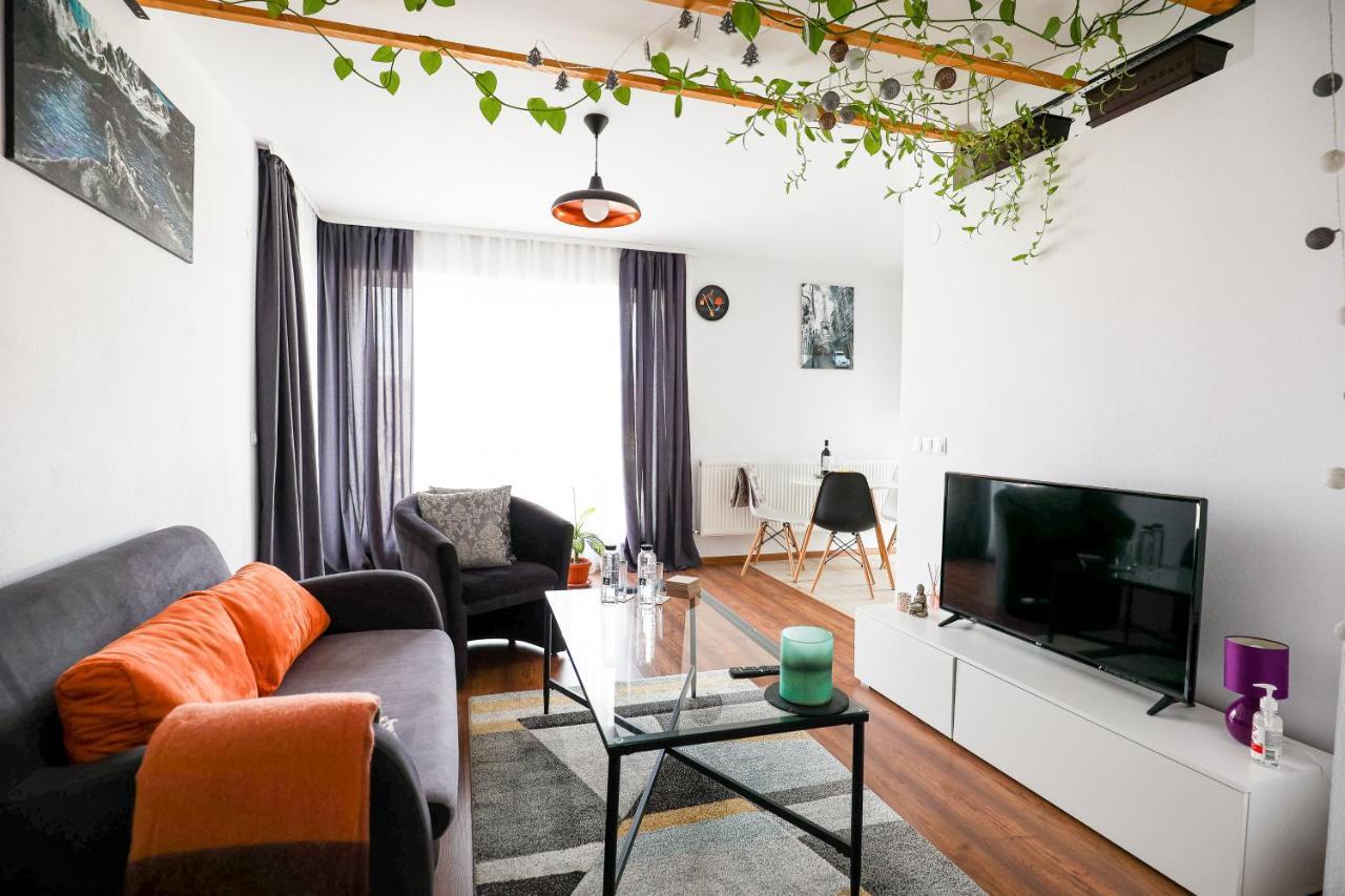 Modern Condo With Parking, Sibiu Exterior foto